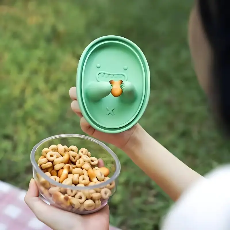 Snack Bowl with Fun Finger Grab Lid